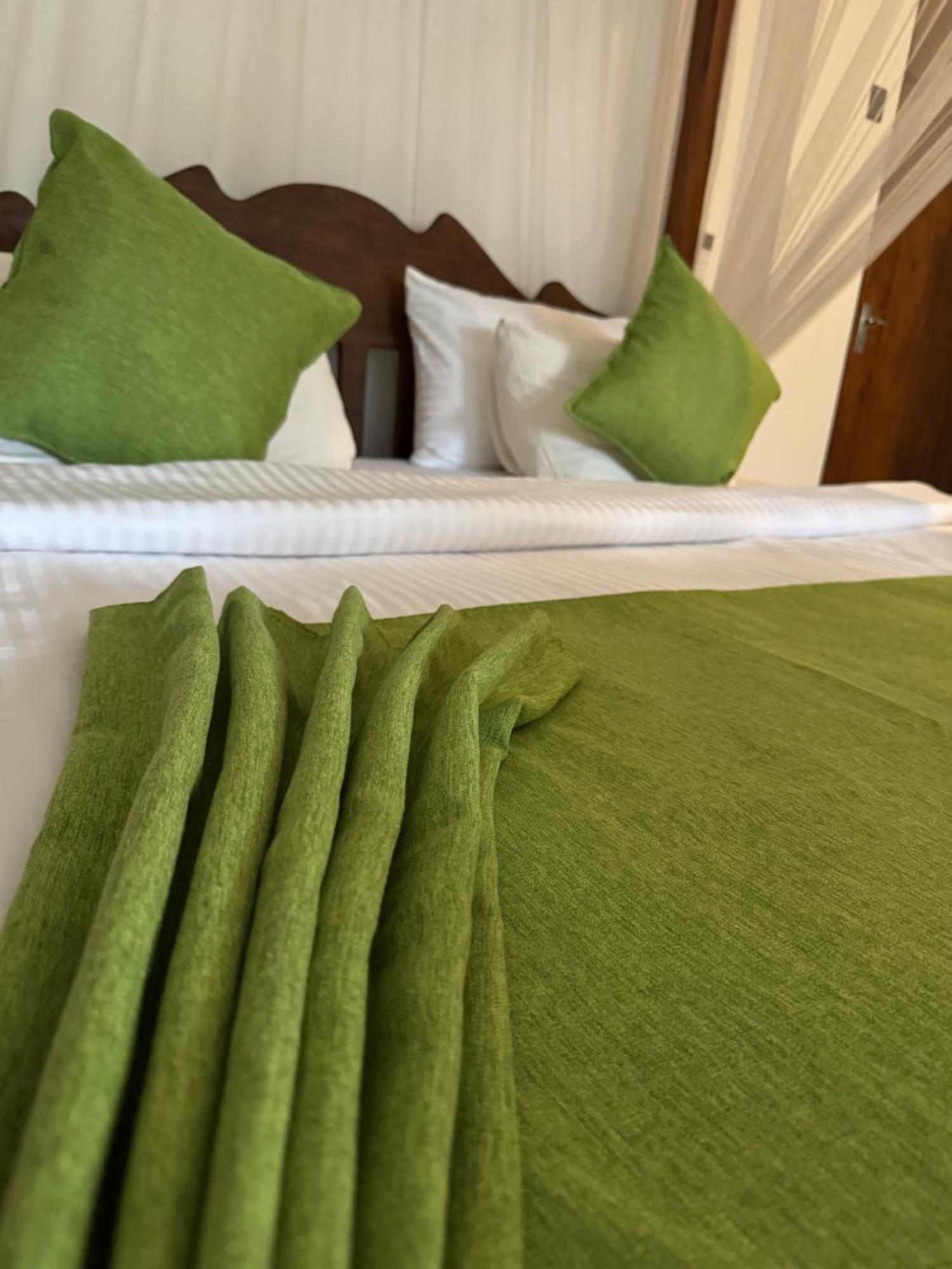 Brinkhouse Guesthouse , Unawatuna Beach エクステリア 写真