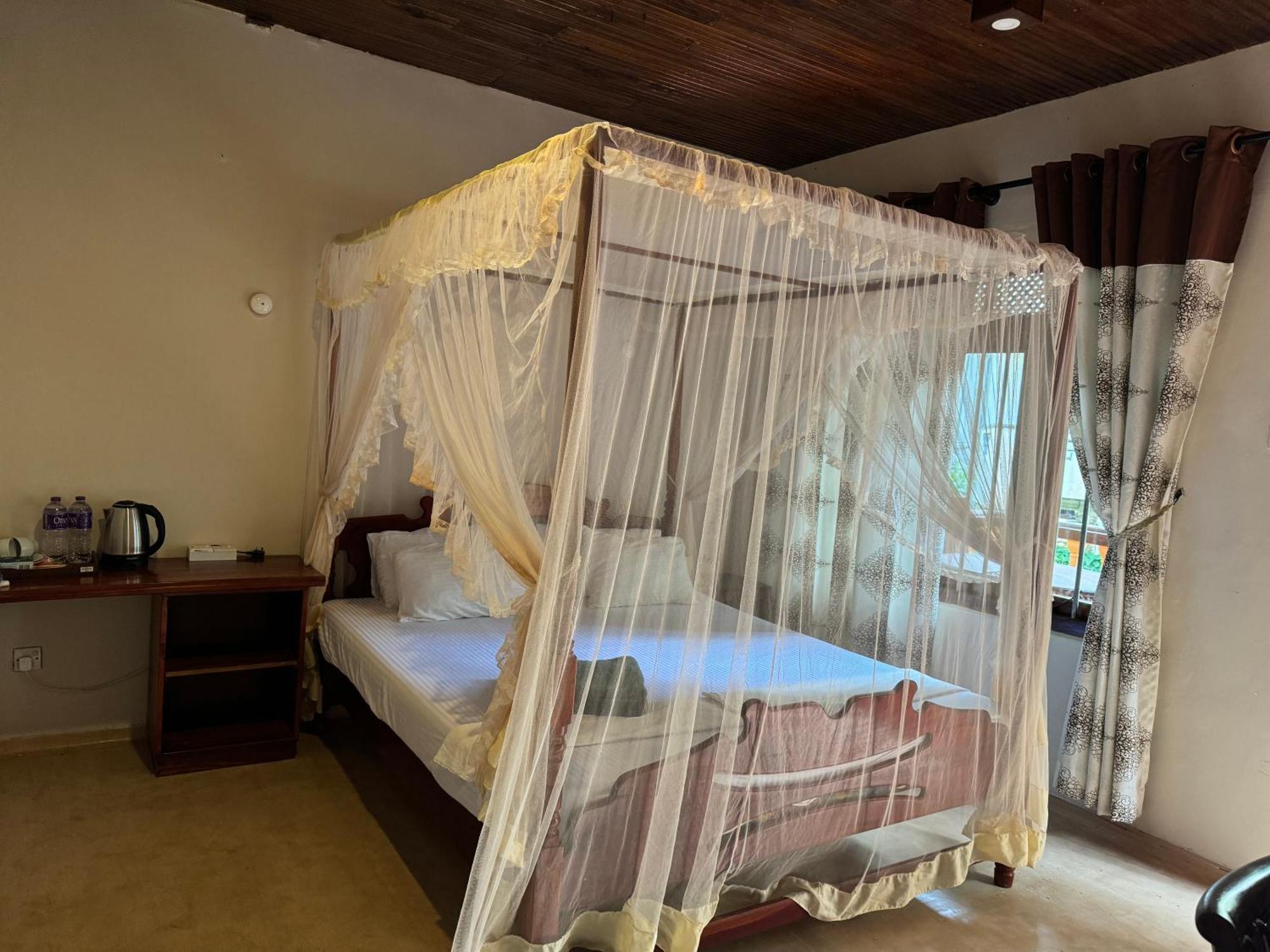 Brinkhouse Guesthouse , Unawatuna Beach エクステリア 写真
