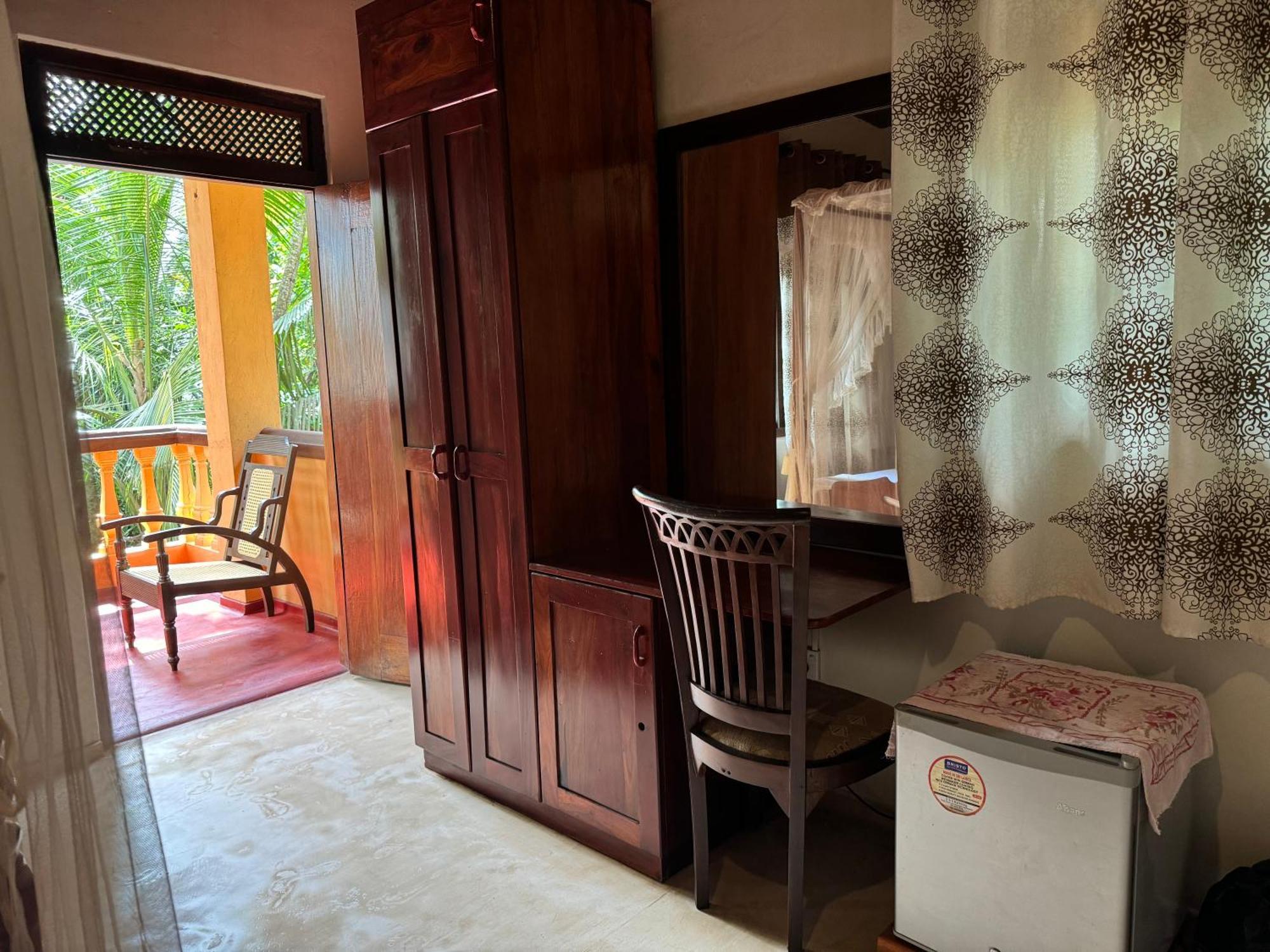 Brinkhouse Guesthouse , Unawatuna Beach エクステリア 写真