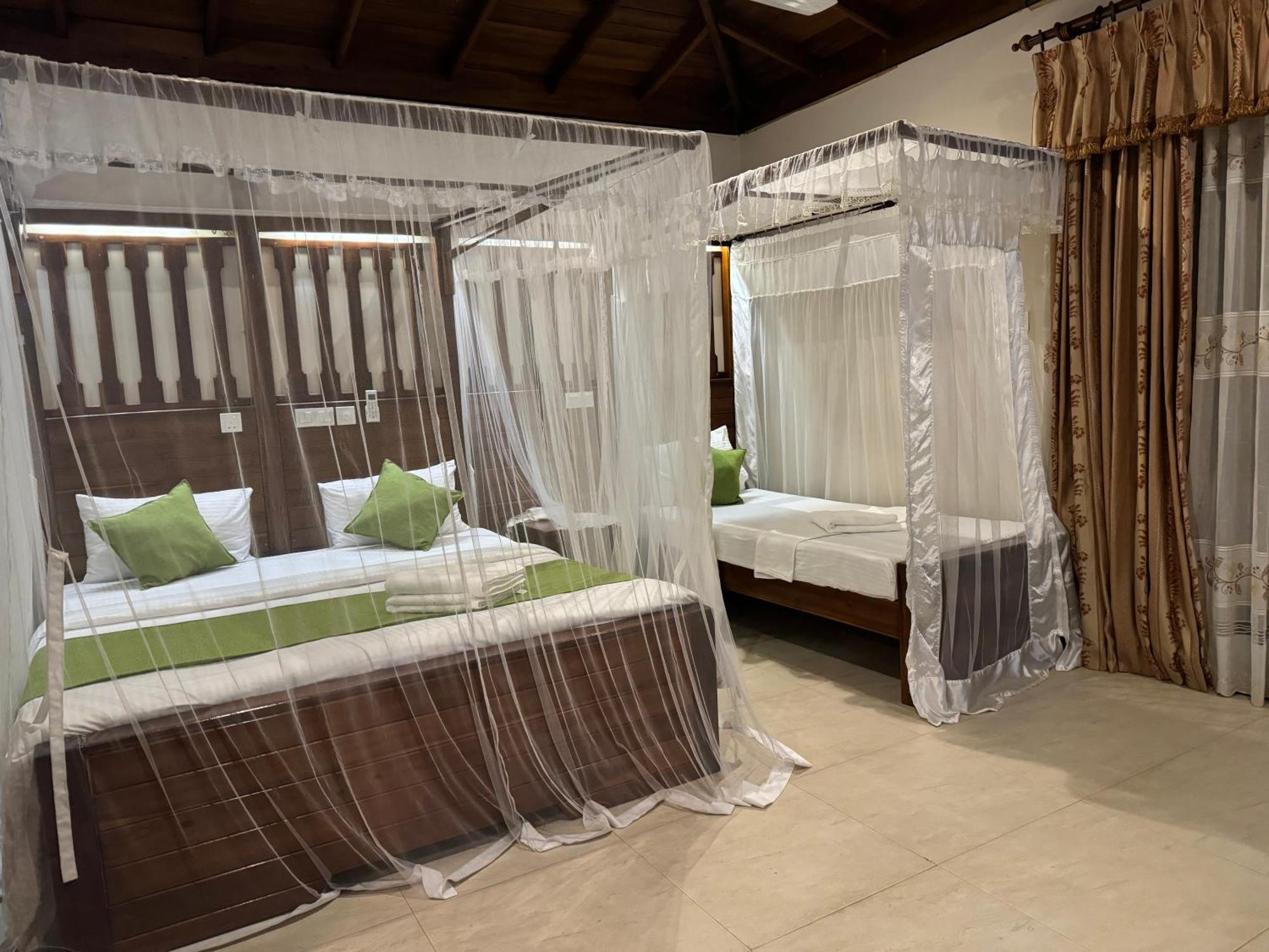 Brinkhouse Guesthouse , Unawatuna Beach エクステリア 写真