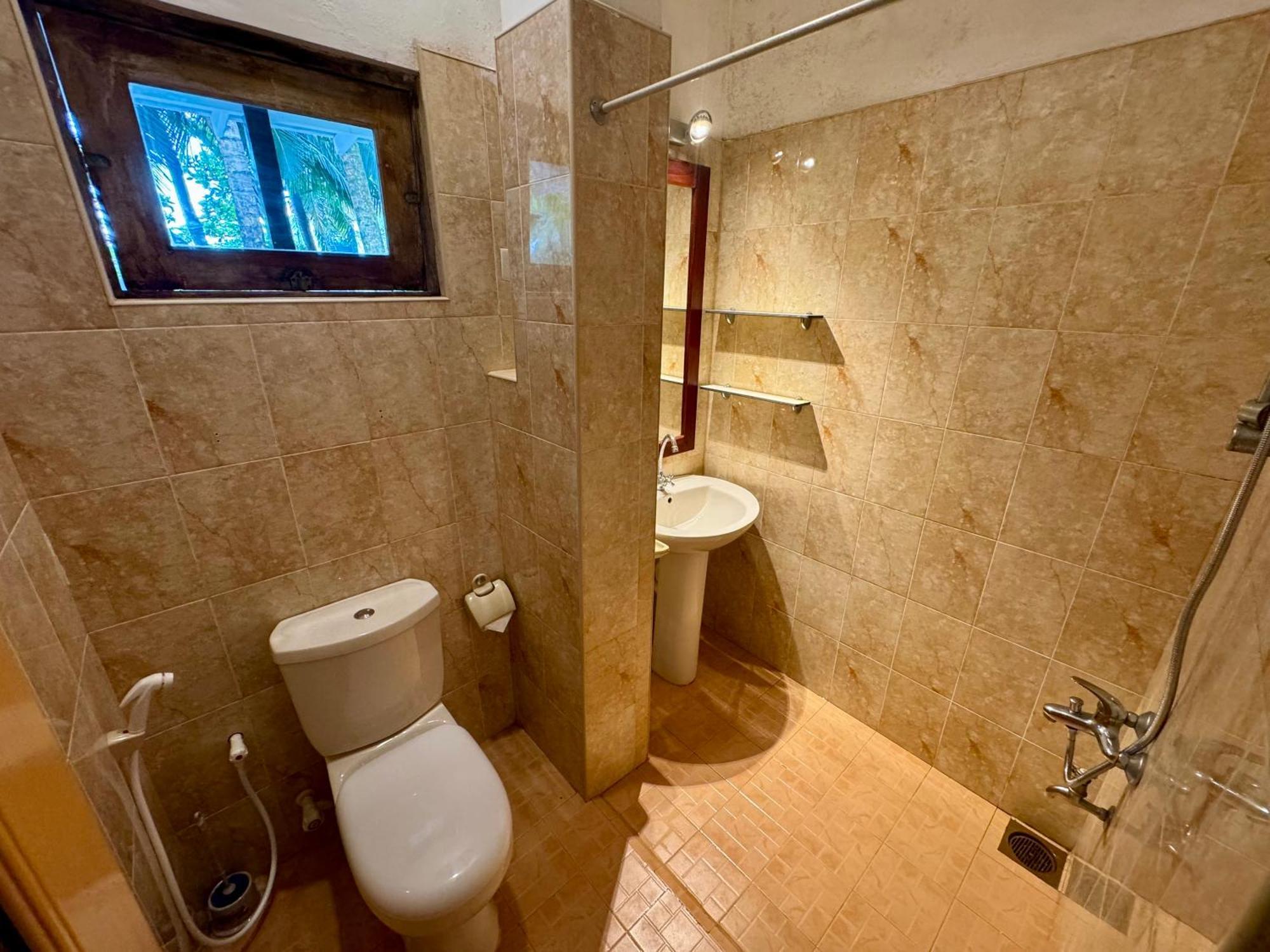 Brinkhouse Guesthouse , Unawatuna Beach エクステリア 写真